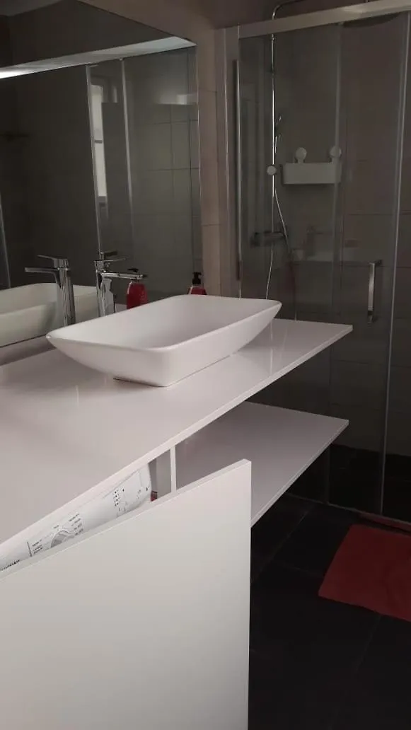 게스트하우스 Ly'S House In Lisbon 호텔