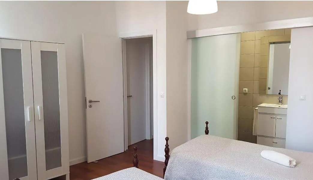 Ly'S House In Lisbon 호텔